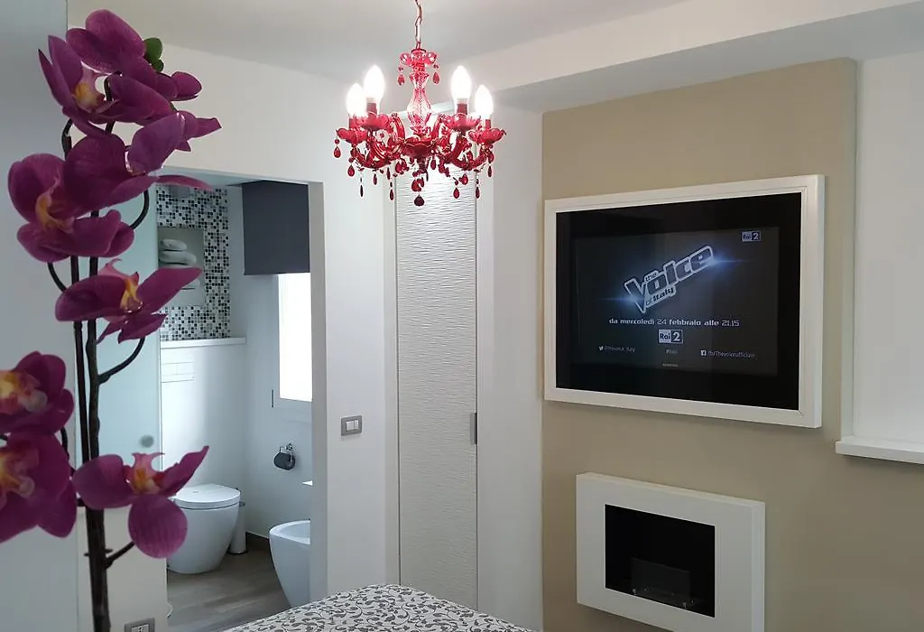 H5-5H Luxury Room-1